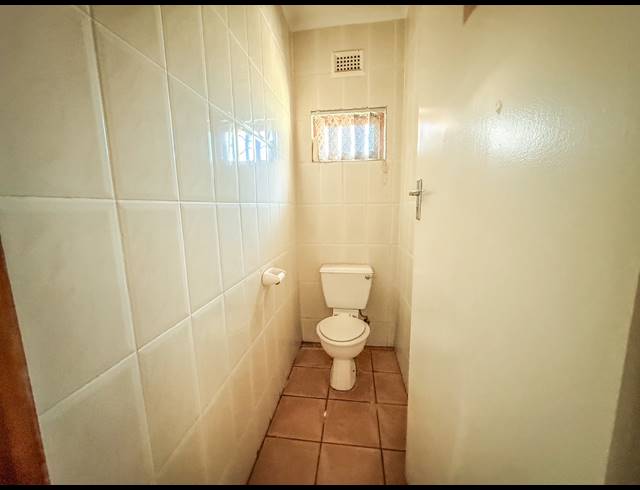 880M² BUILDING FOR SALE IN EMPANGENI CENTRAL